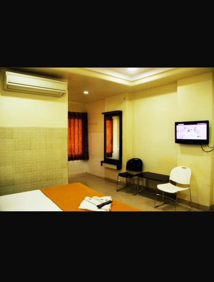 Hotel Apple Sai Residency Shirdi Exterior photo